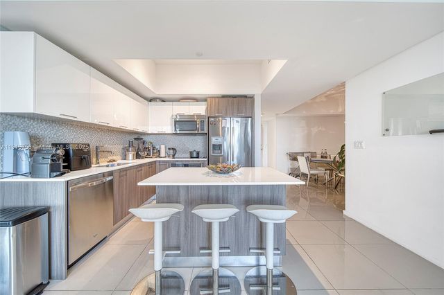 5252 NW 85th Ave 1910, Doral, FL 33166