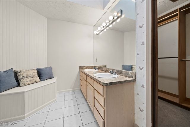 408 Loyola Drive, Elyria, OH 44035