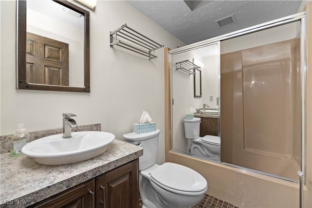 408 Loyola Drive, Elyria, OH 44035