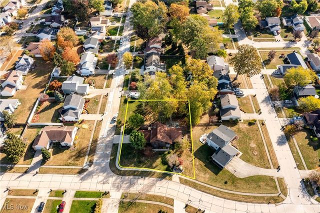 408 Loyola Drive, Elyria, OH 44035