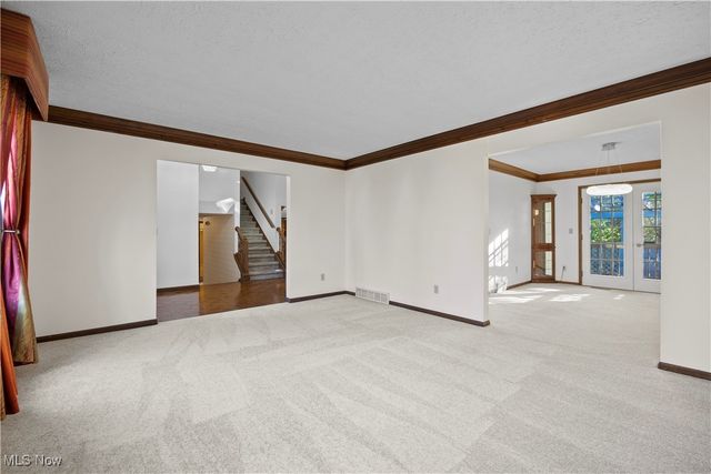 408 Loyola Drive, Elyria, OH 44035