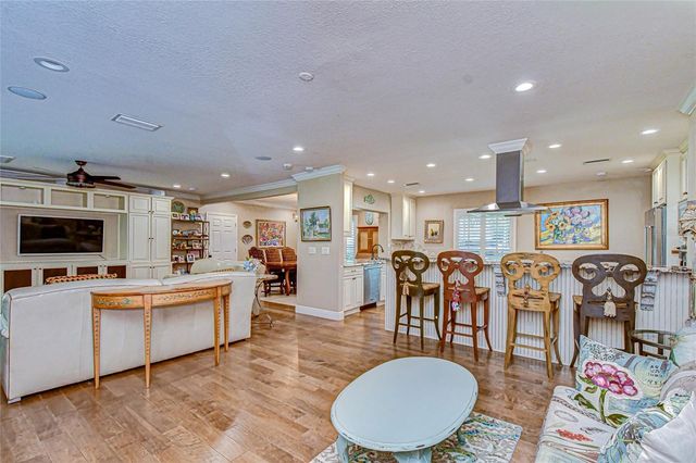 10901 JUNIPERUS PLACE, Tampa, FL 33618