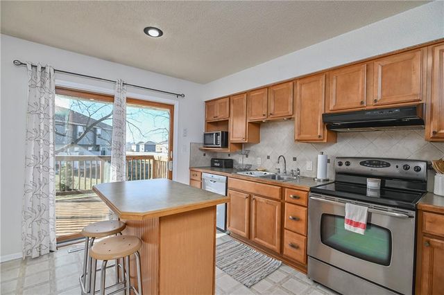 509 W South Street, Spring Hill, KS 66083