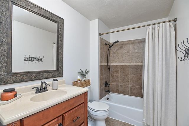 509 W South Street, Spring Hill, KS 66083