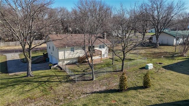509 W South Street, Spring Hill, KS 66083