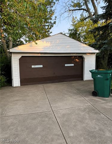 5733 Longwood Avenue, Maple Heights, OH 44137