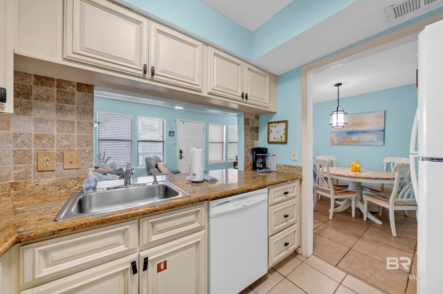 952 W Beach Boulevard 305, Gulf Shores, AL 36542