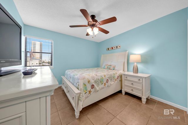 952 W Beach Boulevard 305, Gulf Shores, AL 36542