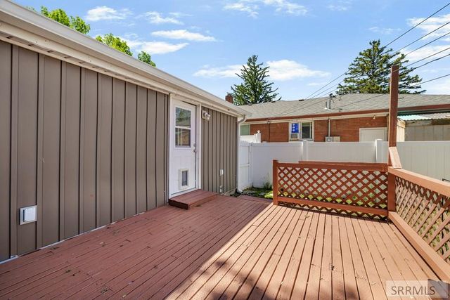 1225 Mound Avenue, Idaho Falls, ID 83402