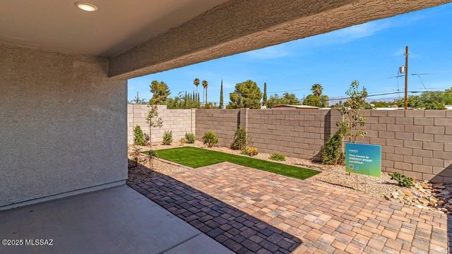 3991 E Market Street, Tucson, AZ 85706
