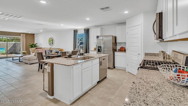 3991 E Market Street, Tucson, AZ 85706