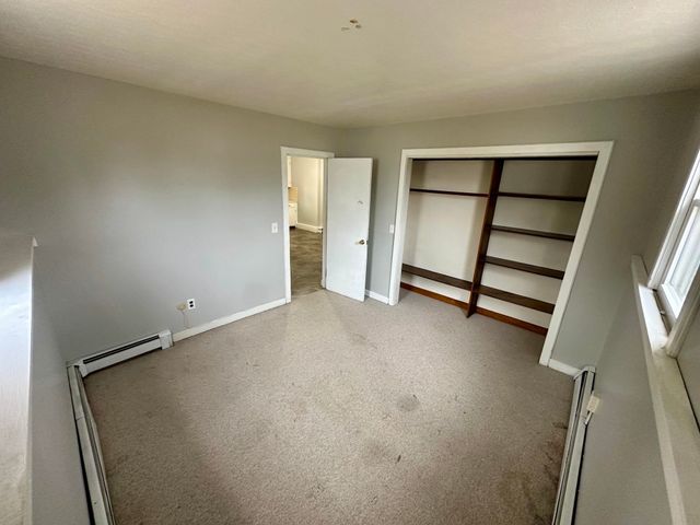 94 Maple St Apt E, Somersworth, NH 03878