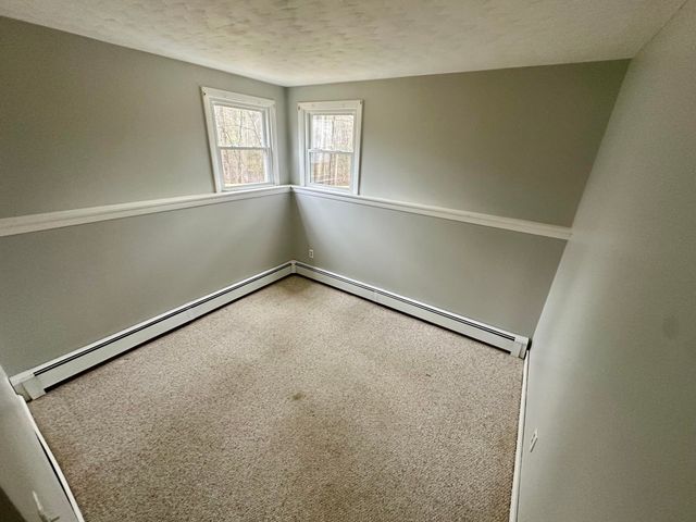 94 Maple St Apt E, Somersworth, NH 03878