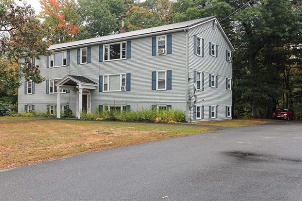 94 Maple St Apt E, Somersworth, NH 03878