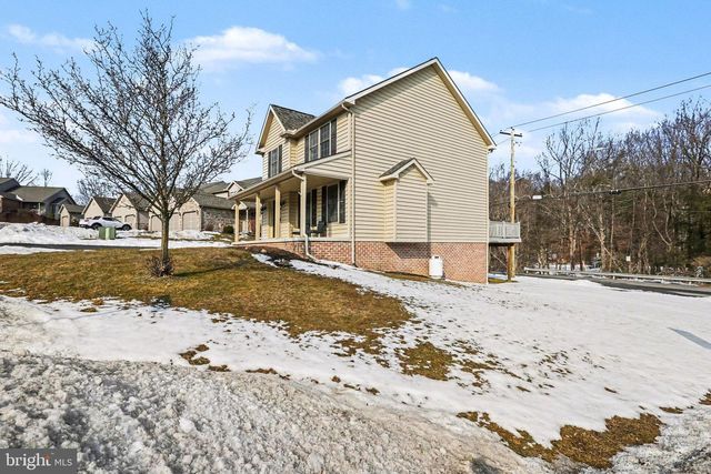 200 WHITETAIL TER, Marysville, PA 17053