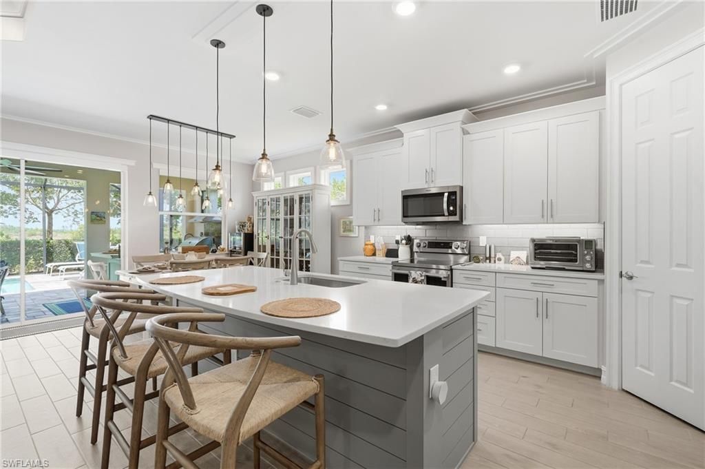 28113 Seasons Tide AVE, BONITA SPRINGS, FL 34135 — exterior