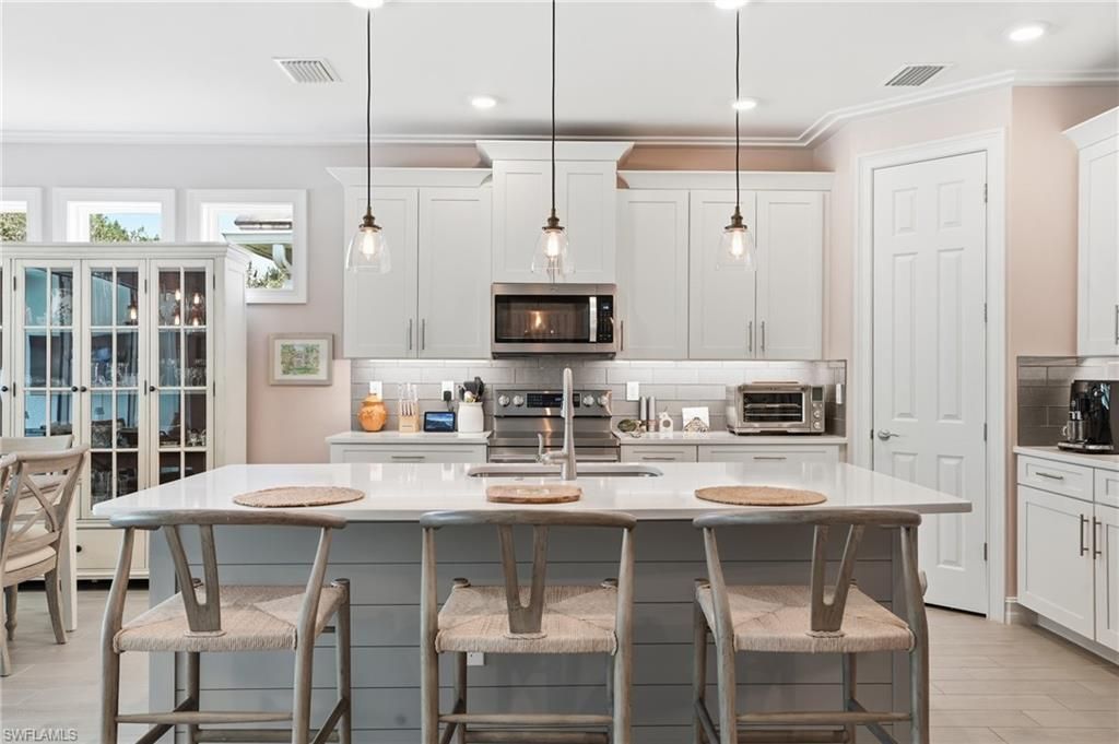 28113 Seasons Tide AVE, BONITA SPRINGS, FL 34135 — photo 2