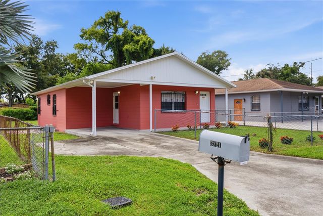 3721 E NORTH BAY STREET, Tampa, FL 33610