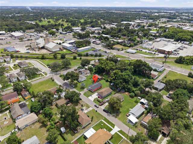 3721 E NORTH BAY STREET, Tampa, FL 33610