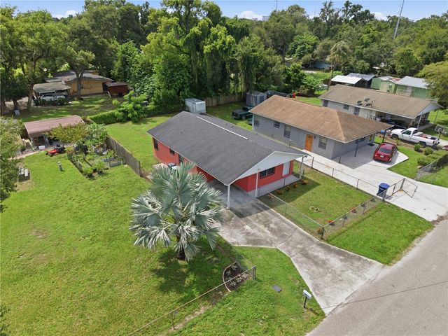 3721 E NORTH BAY STREET, Tampa, FL 33610