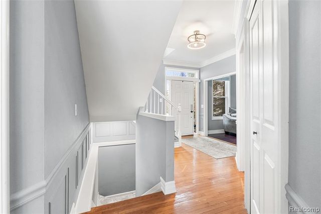 489 N Washington Street, Lake Orion, MI 48362