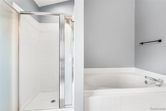 489 N Washington Street, Lake Orion, MI 48362