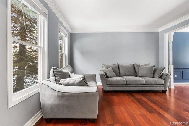 489 N Washington Street, Lake Orion, MI 48362