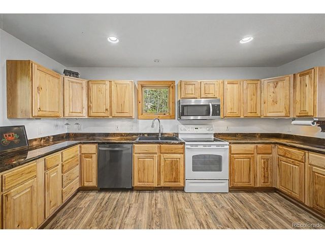 181 Juniper Rd, Black Hawk, CO 80422