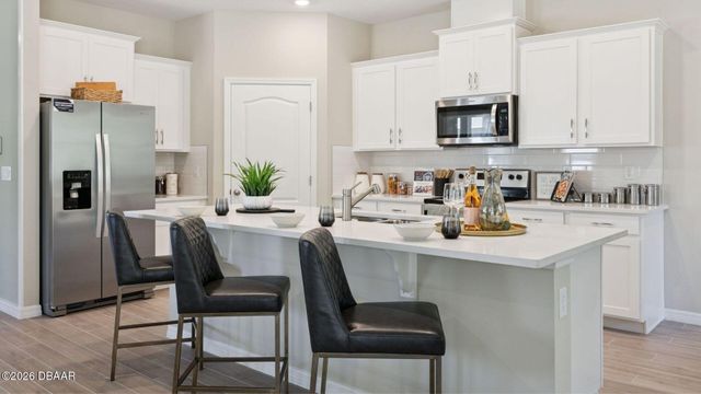 332 Skatemaster Street, Ormond Beach, FL 32174