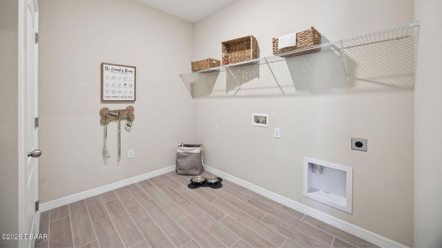 332 Skatemaster Street, Ormond Beach, FL 32174