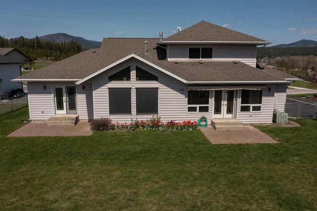 1107 Pinebrook Dr, Chewelah, WA 99109