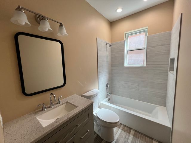 228 N Leclaire Avenue, Chicago, IL 60644