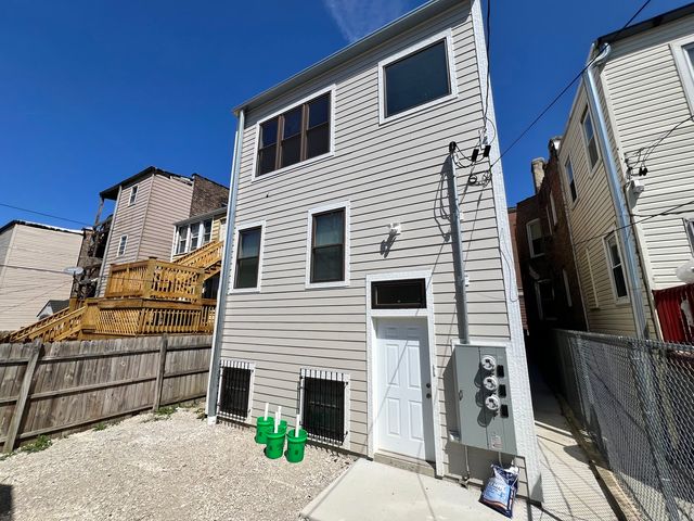 228 N Leclaire Avenue, Chicago, IL 60644