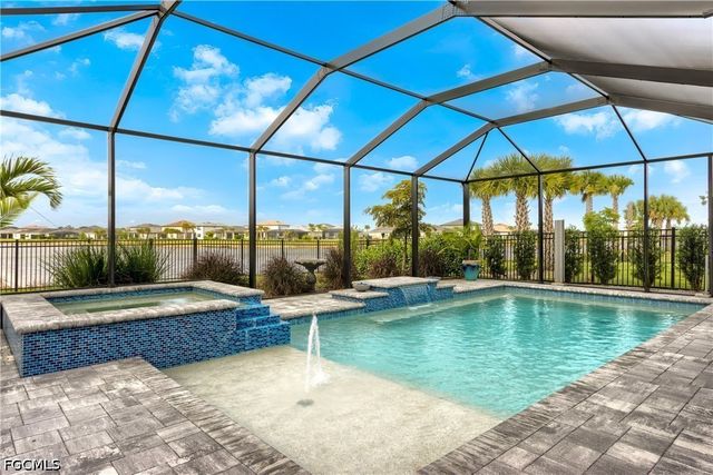 3692 Passion Vine DR, Alva, FL 33920
