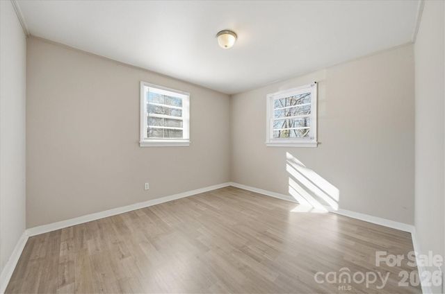 1512 N Deal Avenue, Newton, NC 28658