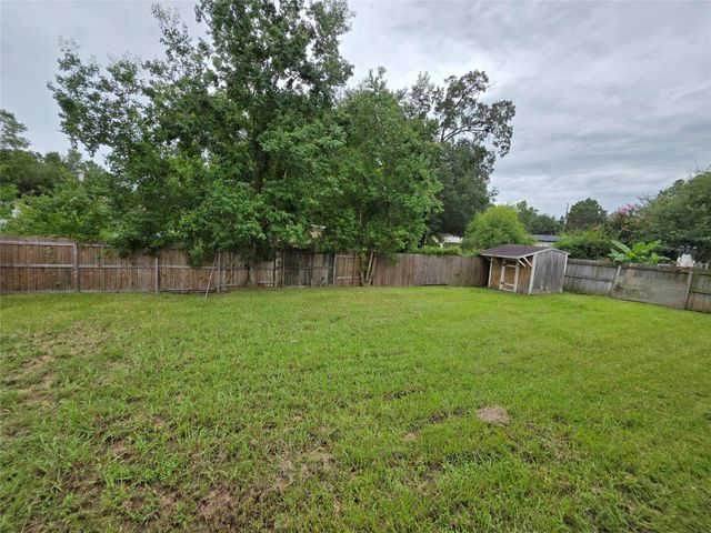 13024 Falling Oak Drive, Willis, TX 77318