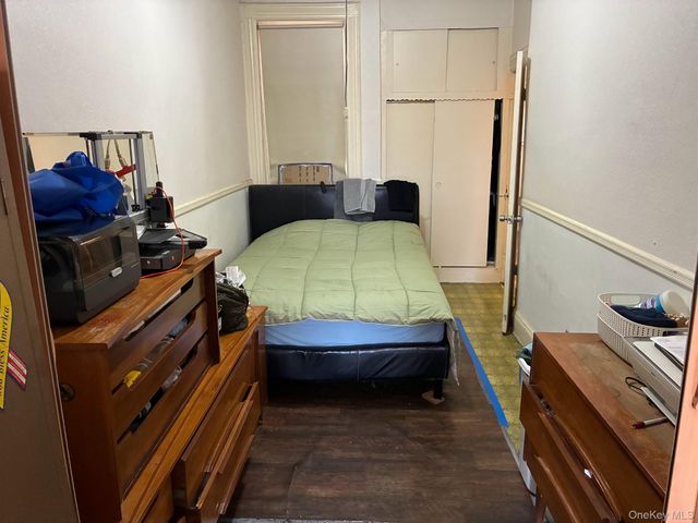 6629 Myrtle Avenue, Glendale, NY 11385