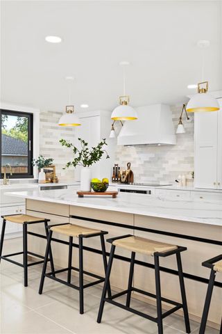 10701 Scotland Well DR, Austin, TX 78750
