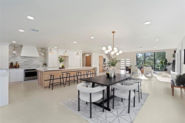 10701 Scotland Well DR, Austin, TX 78750