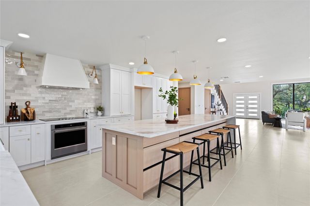 10701 Scotland Well DR, Austin, TX 78750
