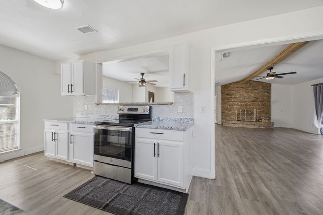 2101 Forestcrest Drive, Plano, TX 75074