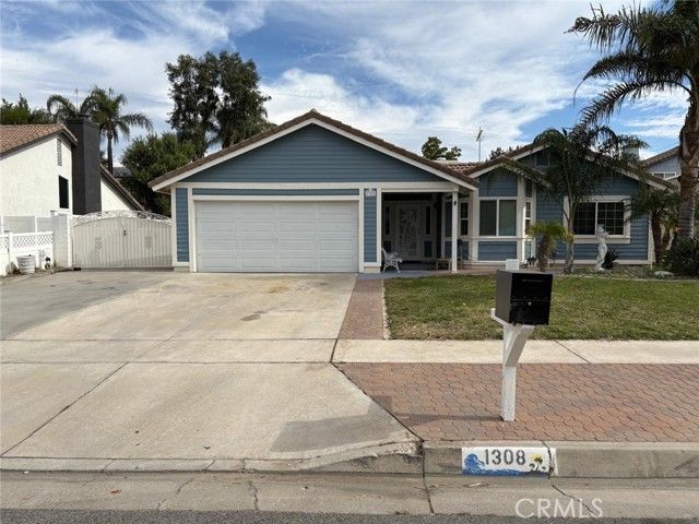 1308 Julie Court, Redlands, CA 92374