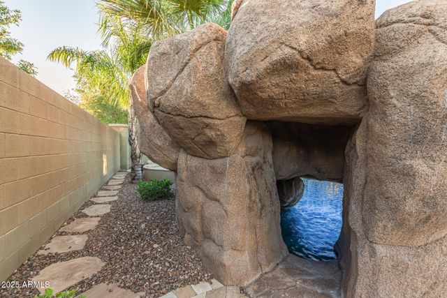 3801 E BIRCHWOOD Place, Chandler, AZ 85249