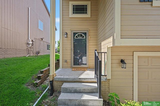 16313 Browne Street, Omaha, NE 68116
