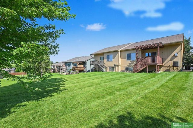 16313 Browne Street, Omaha, NE 68116