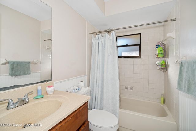 254 Emerson Drive NW, Palm Bay, FL 32907