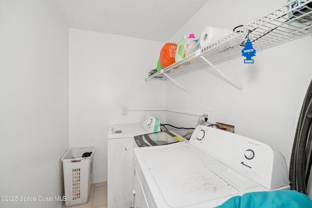 254 Emerson Drive NW, Palm Bay, FL 32907