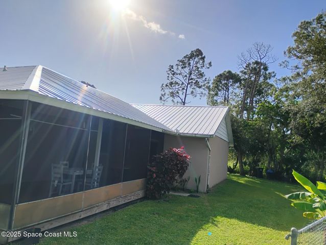 254 Emerson Drive NW, Palm Bay, FL 32907