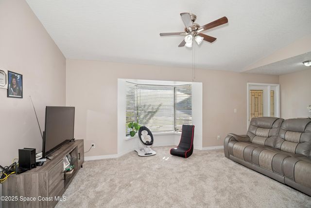 254 Emerson Drive NW, Palm Bay, FL 32907