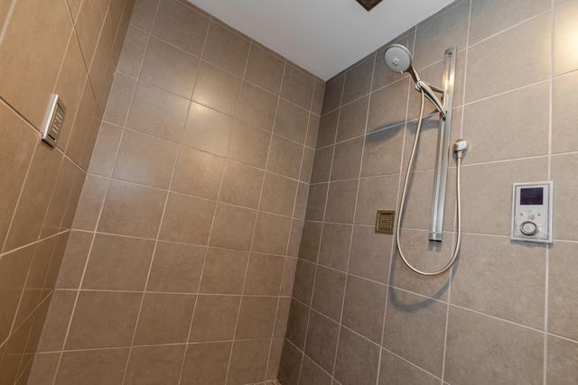 225 N 4th Street, 303, Columbus, OH 43215